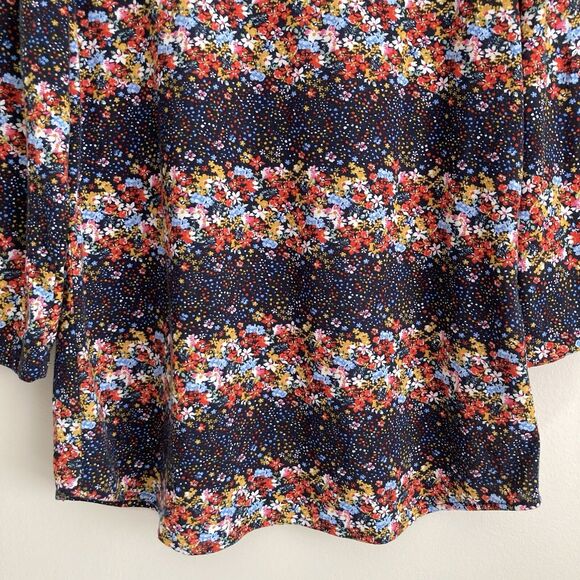 Eden & Olivia Navy Floral Flower Button Down Top Roll Tab Sleeves Size Medium - Picture 11 of 12